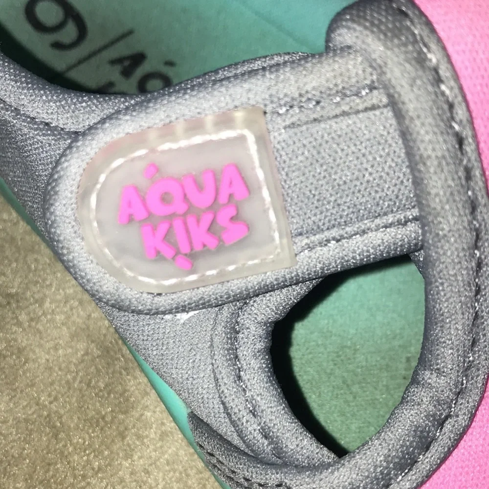 Aqua kiki water
